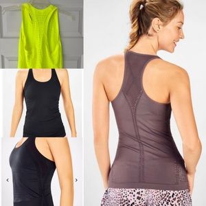 Lot of 3 Athletic Workout Tanks Fabletics & Victoria’s Secret Sport Small Medium